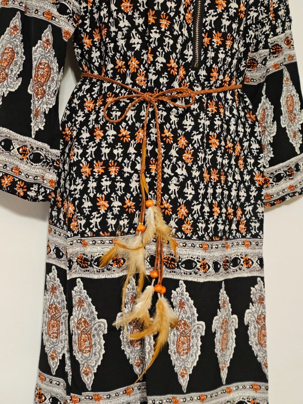 Kessley Boho Floral Dress Women’s Small Black White Bell Sleeve Belted NWOT - Picture 5 of 12